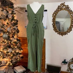 Sage Green Sleeveless Jumpsuit/Romper